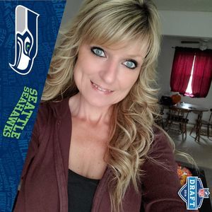 Meet your Posher, Debbie